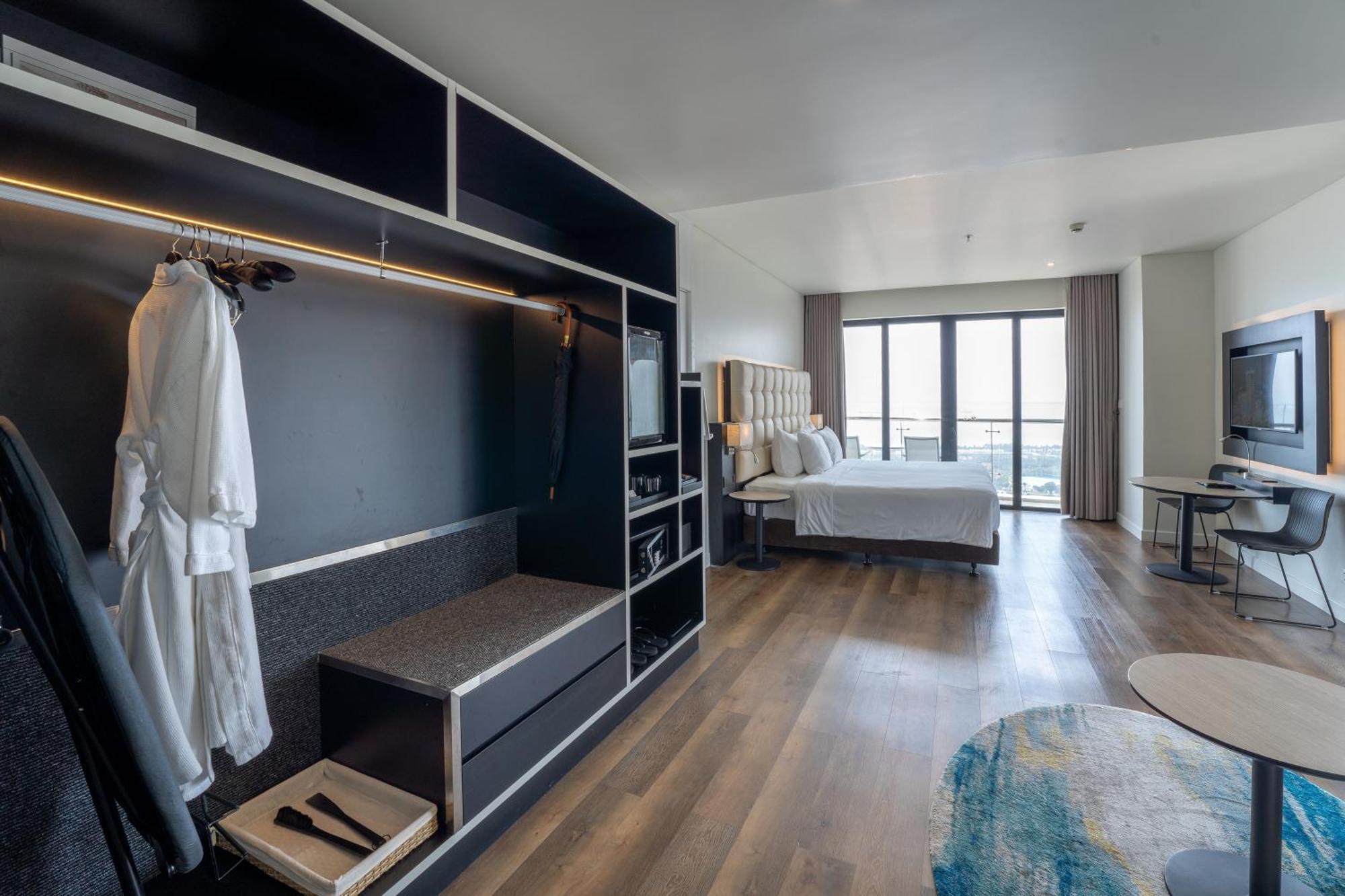 Hotel Soleil Ha Long, Trademark Collection By Wyndham Dış mekan fotoğraf