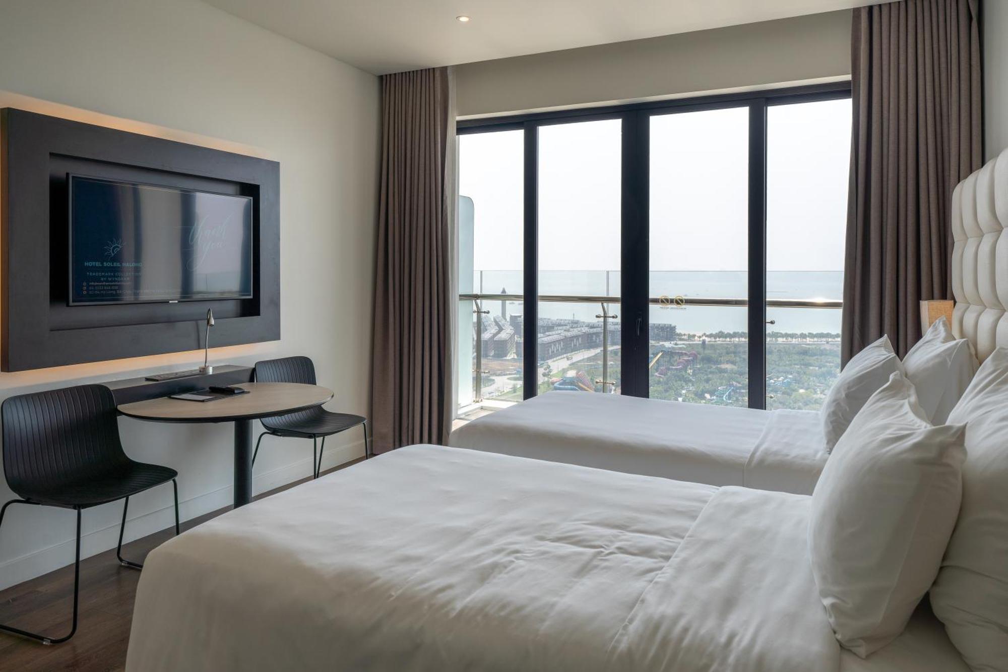 Hotel Soleil Ha Long, Trademark Collection By Wyndham Dış mekan fotoğraf